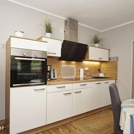 Strandnahe Mit Eigener Terrasse - Strandhaus Moenchgut 02 アパート