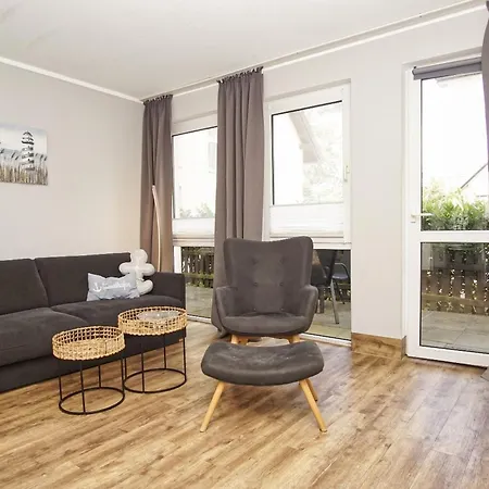 Strandnahe Mit Eigener Terrasse - Strandhaus Mönchgut 02 *