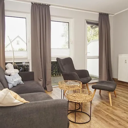 Lägenhet Strandhaus Moenchgut 02 Mit Sauna Und Schwimmbadnutzung Im Ahoi Sellin